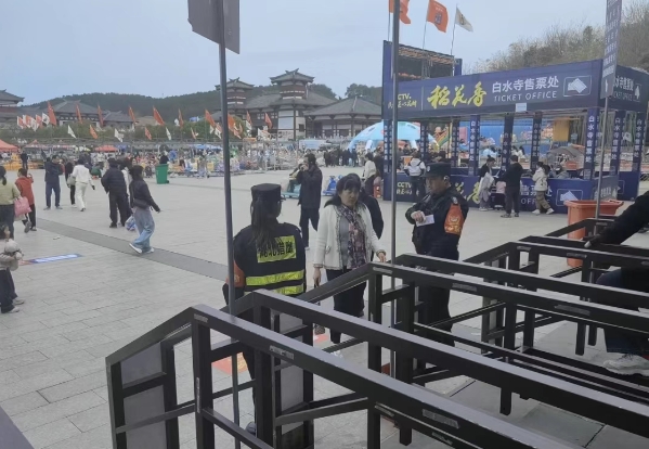 獵鷹保安|圓滿(mǎn)完成2025棗陽(yáng)白水寺